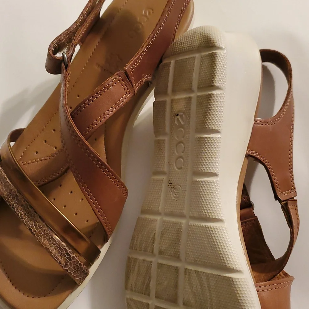 Ecco Brown Leather Slingback Sandals with Metallic Accents